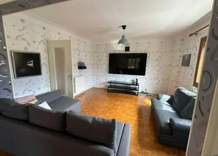 Grande Maison Proche St Micro Villa